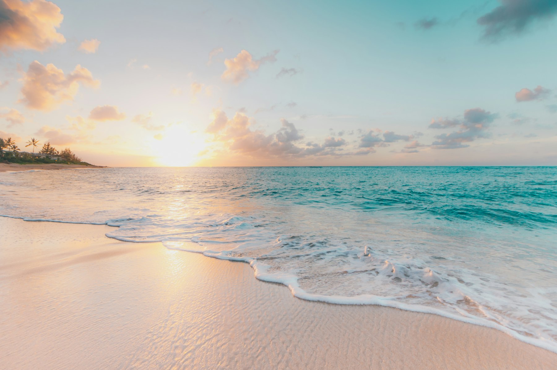 Coastal destination reflecting responsible travel and environmental stewardship